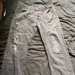 black Levi 501 jeans